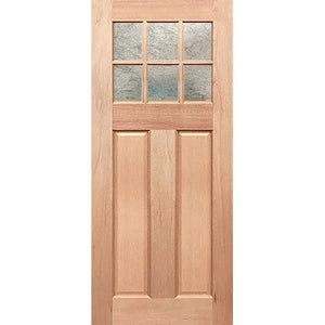 Colonial Classic 6L stylish door with subtle glass pattern