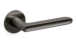 Olivari Lucy Lever Set on Horizontal Square Plate