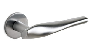 Olivari Marilyn Lever Set on Horizontal Square Plate