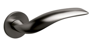 Olivari Vola Lever Passage Set on Standard Round Rose